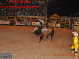 Público lotou arquibancadas na abertura da 5ª Etapa Maracaju de Rodeio Nacional