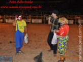 Público lotou arquibancadas na abertura da 5ª Etapa Maracaju de Rodeio Nacional