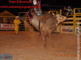 Público lotou arquibancadas na abertura da 5ª Etapa Maracaju de Rodeio Nacional