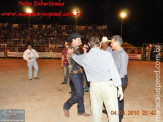 Público lotou arquibancadas na abertura da 5ª Etapa Maracaju de Rodeio Nacional