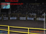 Público lotou arquibancadas na abertura da 5ª Etapa Maracaju de Rodeio Nacional