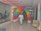 “Uma Noite Além do Arco-Íris” foi esse o tema da festa de aniversário de Elvis