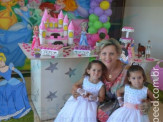 Aniversariantes 3 anos Naitê e Lara Pais Graziella e Claúdio