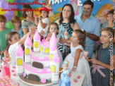 Aniversariantes 3 anos Naitê e Lara Pais Graziella e Claúdio