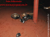 Maracaju: Motociclista é arremessado em árvore após colisão com veículo