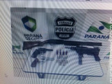 Rapaz é preso após postar fotos portando armas em redes sociais