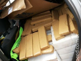 PRE apreende mais de meia tonelada de Maconha em veículo. Condutor reside em Maracaju