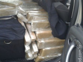 Condutor abandona veículo com 731,6 kg de maconha em rodovia federal