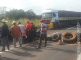 Movimentos sociais bloqueiam rodovias de todo o Estado reivindicando por Reforma Agrária