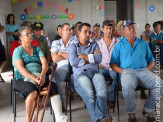 Prefeito Maurílio Ferreira Azambuja e presidente da Câmara visitam assentamento