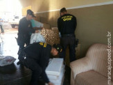 Dois são presos pelo DOF “batendo” 1,5 toneladas de maconha em caminhonete roubada no MT na rodovia MS-164
