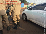 Maracaju: Bombeiros atendem ocorrência de colisão entre veículo e motociclista em rotatória na Vila Juquita