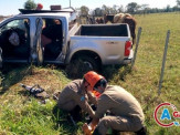 Grave acidente entre carreta e camionete deixa duas vítimas
