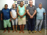 Polícia Civil de Maracaju apreende carga de cigarros avaliada em 02 milhões de reais, apreende duas carretas, dois veículos e prende 05 por contrabando