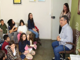 Prefeito Maurílio recebe em seu gabinete alunos da Escola Paroquial