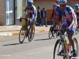 Apesar do frio intenso o 4º GP MARACAJÚ reuniu um grande número de ciclistas no último domingo (12)