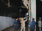 Maracaju: PM e Corpo de Bombeiros atendem ocorrência, onde jovens ameaçavam se jogar de caixa d’água de uma altura de 21 metros