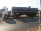 PRF apreende caminhão e carreta carregada de cigarros de origem estrangeira
