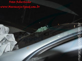 Maracaju: Condutor perde controle de veículo e abraça poste na Av. Marechal Deodoro da Fonseca