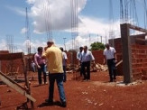 Maracaju: Deputado visita obra, e garante Clinica da Mulher