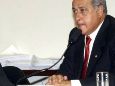 Condenado no mensalão tem benefício suspenso devido à bebida