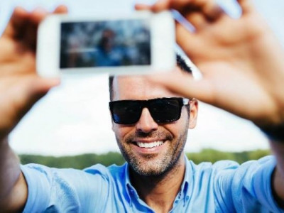 Estudo revela que 90% dos brasileiros fazem selfie