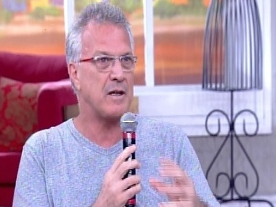 "Nos sentimos traídos", brinca Pedro Bial sobre desistência de bailarino