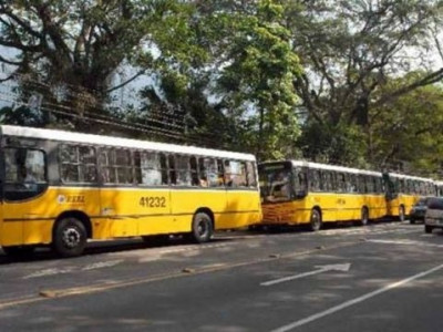 Passageiro tentou saltar do ônibus com corpo em chamas