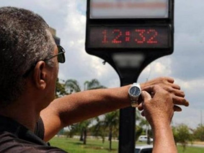 Horário de verão acaba à meia-noite