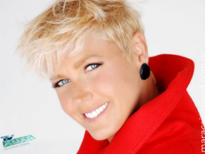 Xuxa deixa Globo e assina com a Record