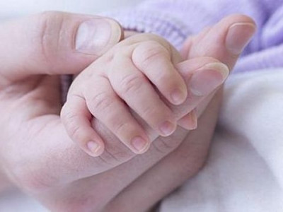 Juiz britânico autoriza esterilização forçada de mulher incapaz