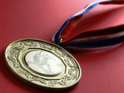 Há momento em que devemos comemorar. Mas cuidado com prêmios