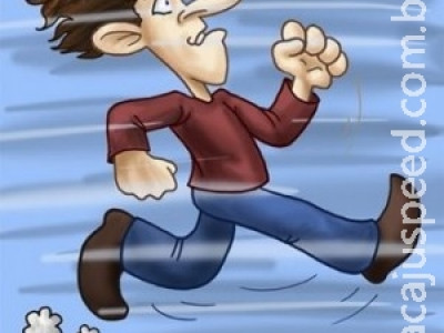 Detentos ficam feridos ao tentar fugir pulando muro e são capturados 