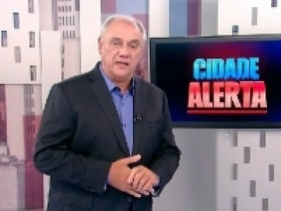 Rezende se rebela por Xuxa, e Record suspende novo programa