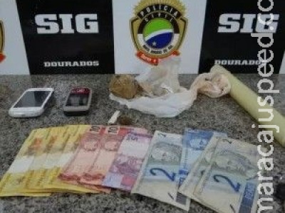 Grávida de oito meses, mulher é presa acusada de vender drogas
