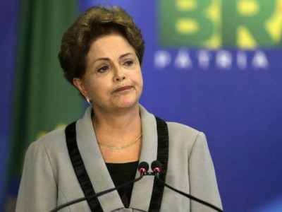 Documento do Planalto avalia que País vive "caos político"
