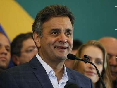  Aécio rebate Dilma e diz que panelaço não pede 3º turno