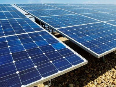 Governo vai fazer leilão em agosto para contratar energia solar