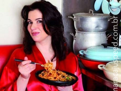  Mulheres que cozinham receitas da TV pesam 5 kg a mais