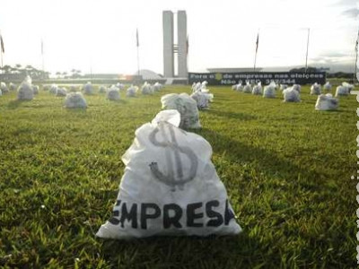  Entidades protestam contra dinheiro de empresas em campanhas