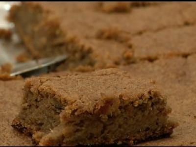 Veja como reaproveitar sobras de alimentos para fazer bolos e saladas