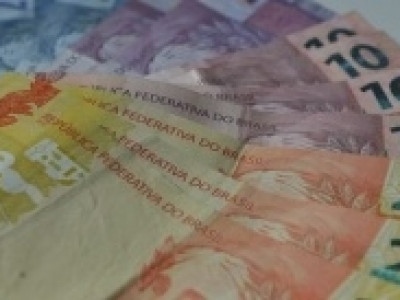 Governo Federal propõe na LDO salário mínimo de R$ 854 em 2016