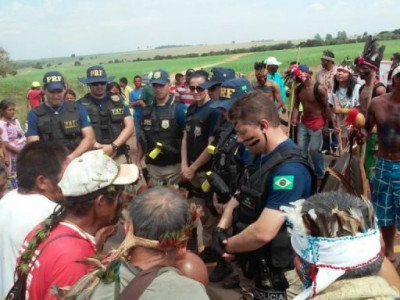 Indígenas liberam rodovias mas bloqueios podem ser retomados