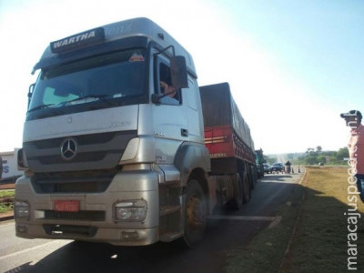 Caminhoneiros adiam greve, apertam cintos e tentam recuperar caixa