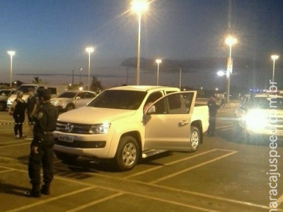 Douradense é executado em estacionamento de shopping na fronteira