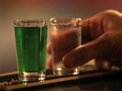 Homem morre após tomar 56 doses de várias bebidas