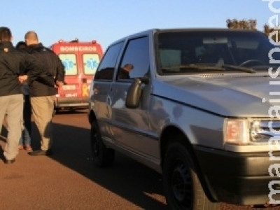 Pedestre é atropelado por carro ao atravessar avenida às margens da 262