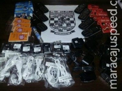 Polícia apreende celulares, chips e solda na penitenciária