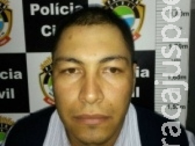 Homem que tentou matar ex-namorada se entrega à polícia