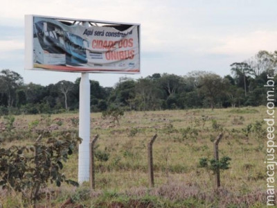Prefeitura entrega R$ 5,8 milhões em terrenos a empresas de ônibus